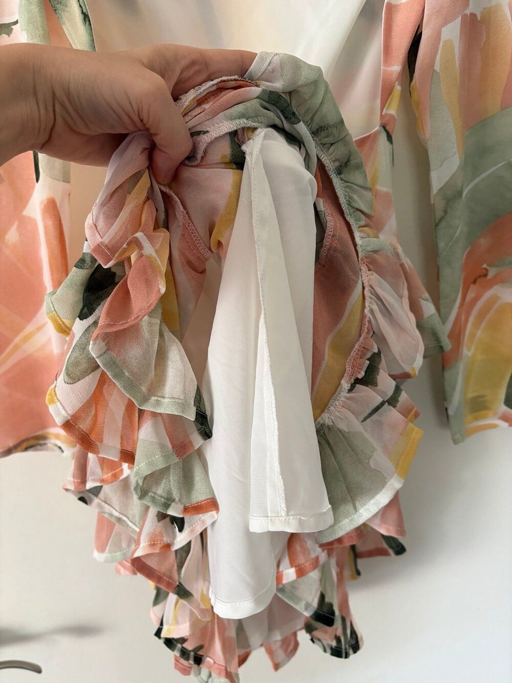 Abstract Pastel Chiffon Mini Dress XS Open Back Ruffle Tier Picasso Art Cocktail - Picture 4 of 10